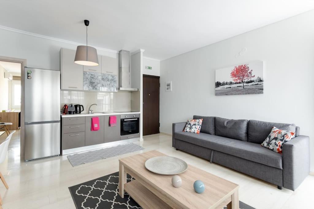 Penthouse Suite In The City Center Солун Екстериор снимка
