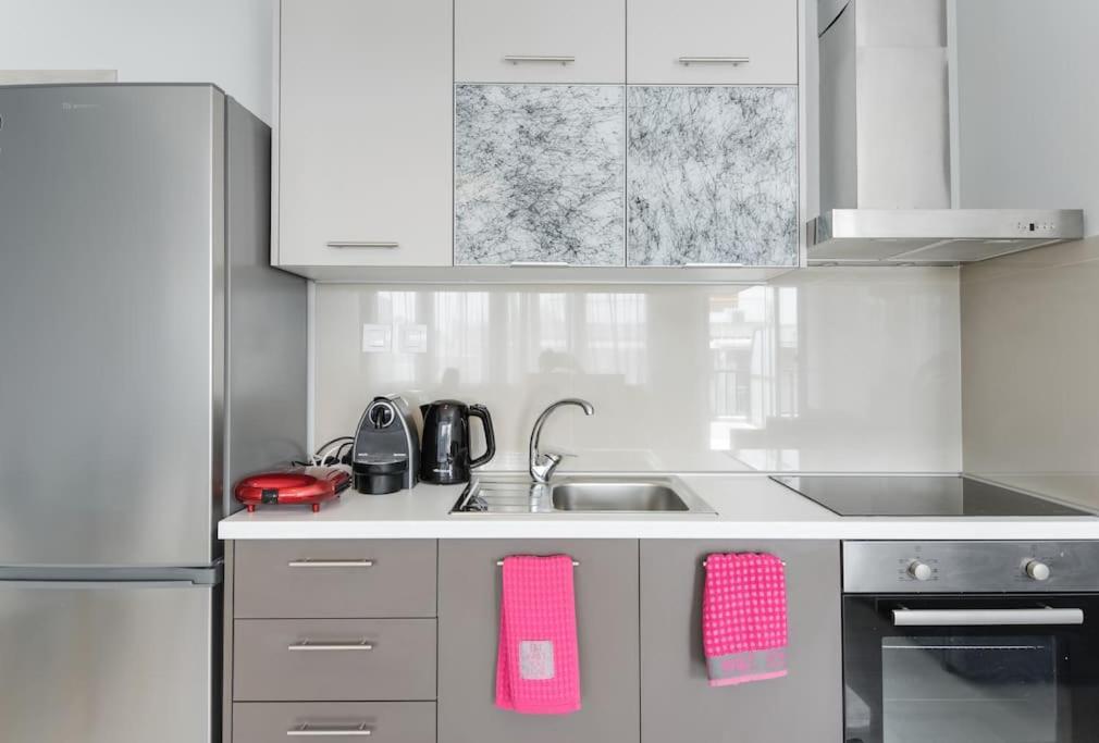 Penthouse Suite In The City Center Солун Екстериор снимка